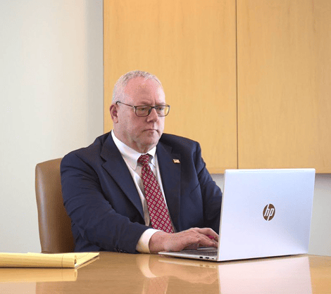 Lawyer Jeffrey B. Saunders, Esq.
